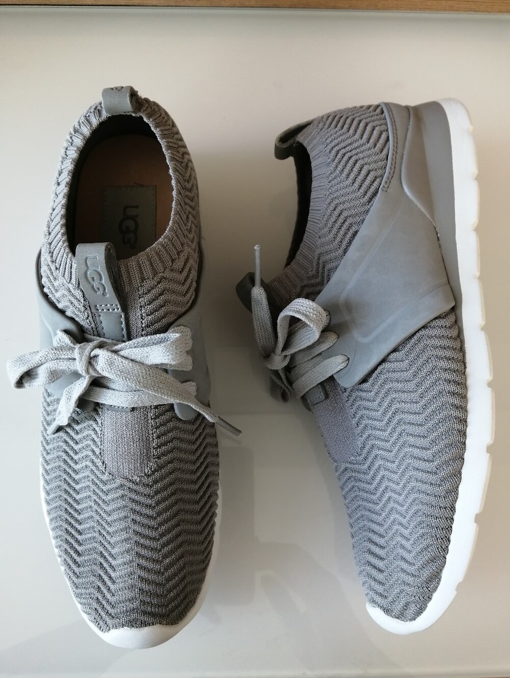 Ugg Willow Treadlite Sneakers Gray Knit Upper Size 7.5